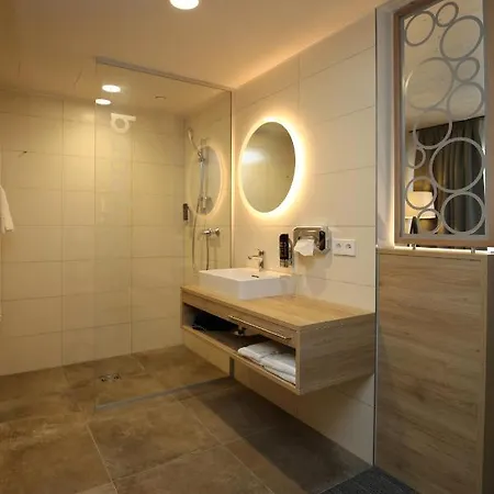 Donau מלון איבס אן דר דונאו