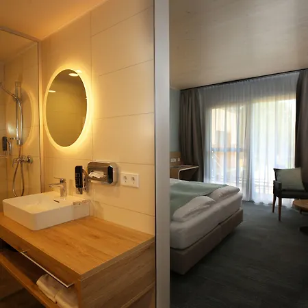 Donau 4*
