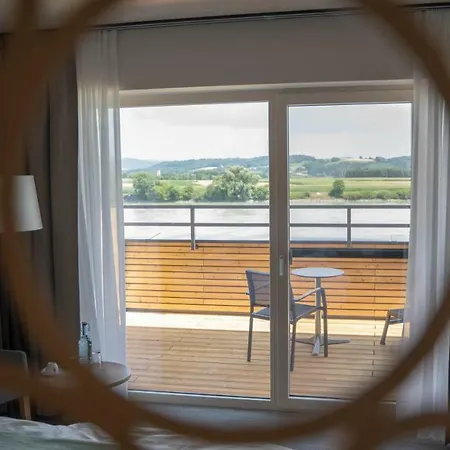 Donau 4* איבס אן דר דונאו