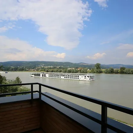 Donau Отель