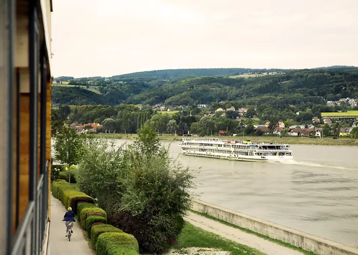 Donau 4* イップス・アン・デア・ドナウ